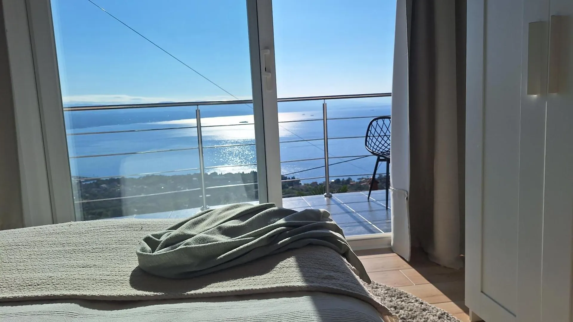 Apartment Ferienwohnung mit 180° Meerblick  Dobreć Kroatien